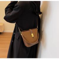Bolso de Mujer de Gran Capacidad Bolso Cuadrado Mate, Sentido de Alta Gama, Bolso Portátil para las Axilas - details 26