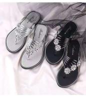 Chanclas de verano para mujer, sandalias planas con plantilla de PVC antideslizante, zapatillas deslizantes de moda para viajes en la playa al aire libre - details 8