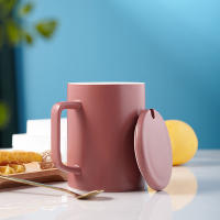 Color contrastante ins viento taza de cerámica nórdica, tapa simple con y cuchara taza de agua creativa para el hogar taza de café - details 2