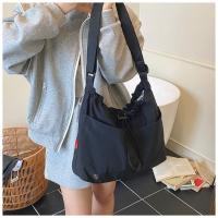 Bolso tipo cubo plisado de estilo coreano, bolso de gran capacidad, bolso de hombro de nailon, bolso cruzado de tela impermeable de Color sólido - details 12