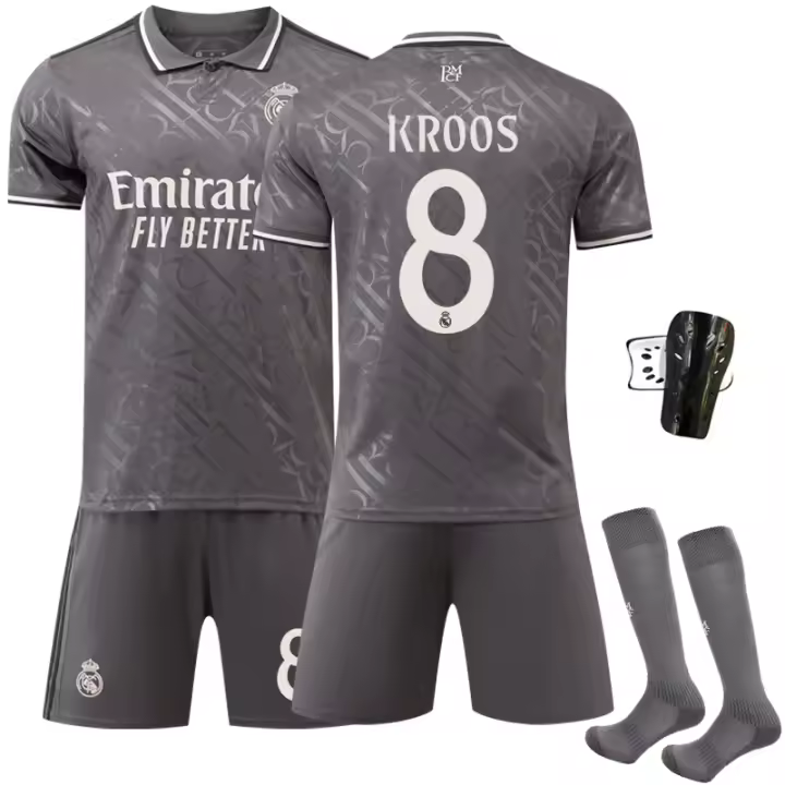 Réplica oficial del conjunto de camiseta visitante del Real Madrid 2024/25 - Para adultos/niños - Con camisetas + pantalones cortos + calcetines + almohadilla - 1