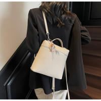 Mochila de viaje diario personalizada de PU de color sólido 2025, bolso cruzado simple de un solo hombro, bolso vertical para mujer - details 18