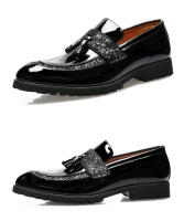 Nuevos zapatos de cuero puntiagudos tendencia de los hombres lentejuelas mocasines con flecos británicos - details 14