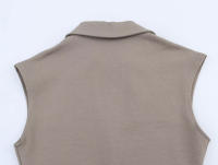 TRAFZA elegante vestido de oficina para mujer ajustado por debajo de la rodilla liso sin mangas con cintura de un solo pecho diseño plisado solapa vestido de verano para mujer - details 15