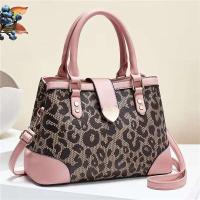 BTL-14814 Bolso moderno de Hip Hop para mujer, decoración ligera de lujo con estampado de leopardo, decoración de remaches de ambiente a la moda - details 1