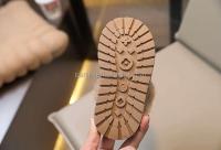 Nuevas zapatillas de invierno para niños con tirachinas de felpa, zapatos informales esponjosos para el hogar de alta calidad y bajo precio, zuecos de cuero 23-32 # - details 3