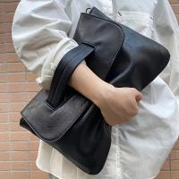 2025 Nuevo bolso de hombro tipo sobre elegante de inspiración coreana - Bolso de gran capacidad con correa desmontable, cierre magnético y forro de poliéster - Negro sólido para mujeres, uso informal y formal - details 4