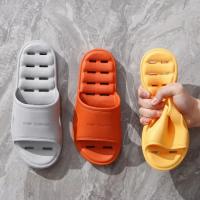 Zapatilla de secado rápido para hombre y mujer, zapatillas de baño antideslizantes de suela suave, zapatillas ahuecadas con fugas, zapatilla de casa informal para pareja - details 7
