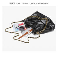 Bolsos de mujer de gran capacidad a la moda, nuevo bolso de mensajero de cadena plisada con textura de alta calidad en color sólido. - details 18