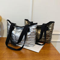 Bolso de mano de algodón con almohadilla espacial para mujer, bolsa de viaje de hombro acolchada, de gran capacidad, impermeable, a la moda, Invierno - details 28