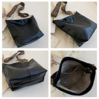 Bolso de hombro Vintage para mujer, bandolera de cuero PU de Color sólido, sencillo, con correa ancha, para ir de compras - details 14