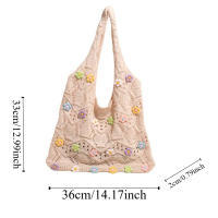 Bolso de hombro dulce bolso de mano de ganchillo con dije de flor, bolso tejido con hilo de flores transpirable, bolso tejido de gran capacidad de color caqui para playa - details 0