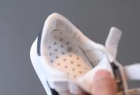 Zapatillas de deporte para niños y niñas, zapatos informales antideslizantes de diseño de moda, transpirables con gancho, color blanco, para exteriores - details 6