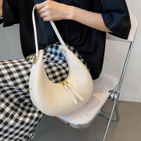 Bolso tote de moda para mujeres Bolso de lujo de medio cuarto Luna bolso de hombro de marca para damas Bolso de axila de cuero PU y monedero - details 12