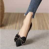 Tacones altos puntiagudos tacones gruesos zapatos de las mujeres 2025 nuevo arco de gama alta tacón medio zapatos individuales - details 11