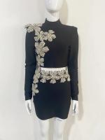 Conjunto de Vestido y Falda Mini de Manga Larga Estilo de Turtén Brillante con Diamantes - details 7