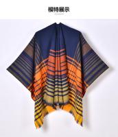 Nueva capa cálida exterior de talla grande y gruesa para damas con chal grande dividido con borlas a cuadros de línea clásica - details 7