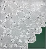 Tela de Encaje Floral Bordado Hueco Ancho de 135CM Ideal para Ropa, Cortinas, Manteles - details 4