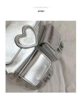 Mochila de moda para mujer, bolso de cubo con cadena versátil, bolso de viaje, bandolera doble de nicho coreano, novedad de 2025 - details 7