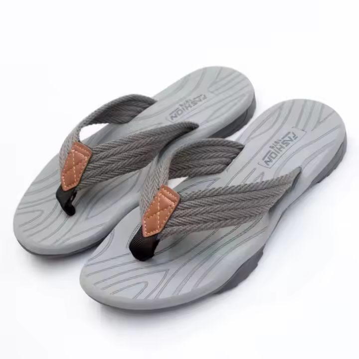 2025 nuevas chanclas de moda con suela blanda de EVA para hombre, zapatos de playa antideslizantes. - 1
