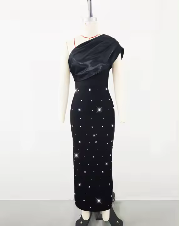 Elegante Vestido de Vendaje con Hombro Inclinado Diseño Distintivo de Alta Moda Francesa - 1