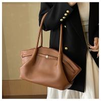 Bolso de Mano Minimalista Elegante Cierre Magnético, Espacioso para Trabajo y Eventos Formales - details 2