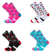 2 pares de calcetines de ciclismo para hombre y mujer, calcetines deportivos profesionales de compresión para bicicleta de carretera, calcetines para bicicleta de montaña, calcetines de carreras con patrón de corazón - details 2