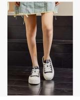 Zapatos de mujer con plataforma baja, zapatos deportivos de lona blanca - details 1