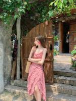 Tea break Vestido francés con tirantes florales rosas y cuello en U para vacaciones de verano para mujer, falda larga de playa con volantes - details 7