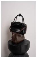 Bolso cuadrado pequeño retro francés, nuevo bolso de bolso de mano a la moda para mujer, bolso de mensajero de un solo hombro. - details 8