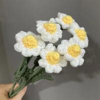 Ramo de Flores Falsas de Crochet Hecho a Mano Rosa Tulipanes Dáisí Decoración de Hogar Luz y Fuerza - details 3