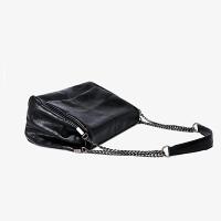Bolso de hombro estilo vintage para mujer - Bolso hobo de gran capacidad con correa de cadena, cierre magnético y diseño acolchado, negro - details 7