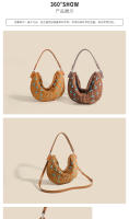 Bolso retro de mujer con remaches mate, bolso de mensajero portátil media luna, bolso de hombro, bolso de mano de gamuza. - details 8