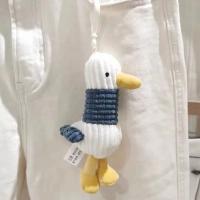 LLavero de pato feo de peluche con dibujos animados, llavero suave de juguete para mujer y niña, colgante para bolso, coche, nuevo llavero de pato bonito para niños, regalo para niños - details 5