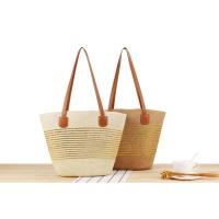 Bolso de hombro de vacaciones versátil tejido a mano con textura premium, de gran capacidad y a rayas. - details 2