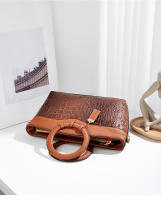 Estilo de bolso de mujer nuevo patrón de cocodrilo personalizado anillo hombro oblicuo span bag - details 5