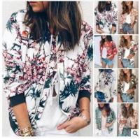 Chaqueta bomber elegante con estampado floral de primavera y otoño - details 0