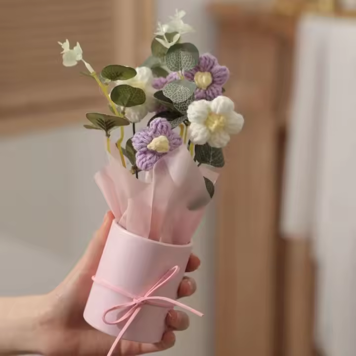 Flores de ganchillo tejidas hechas a mano con cubo, ramo de flores artificiales coloridas, planta en maceta, regalo de cumpleaños - 1