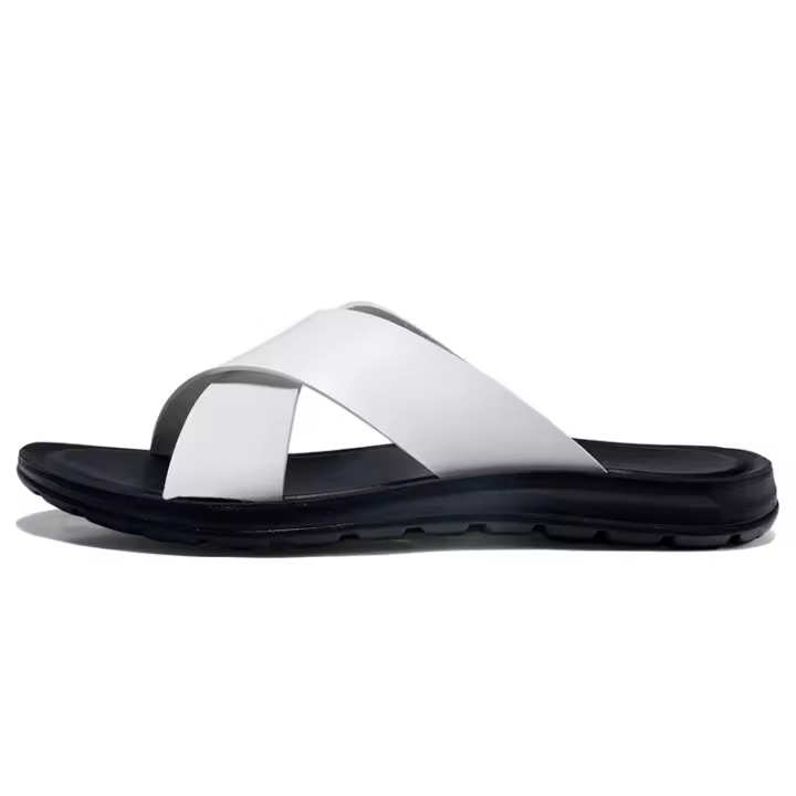 Zapatillas de hombre de nuevo estilo, moda exterior, zapatos de playa de gran tamaño, sandalias casuales de moda para hombre. - 1