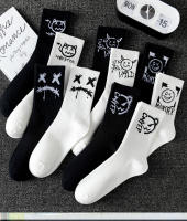 10 pares de calcetines deportivos para hombre, informales, transpirables y versátiles. Calcetines personalizados con graffiti de cara de fantasma - details 0