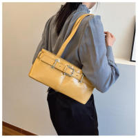 Bolso para axilas con textura premium, bolso de hombro portátil informal versátil de estilo simple para mujeres de moda - details 16