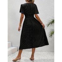 Vestido casual con cuello en V y lunares de Temu, nuevo de 2024 - details 7