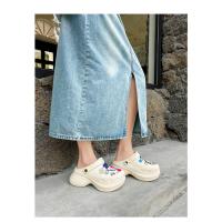 Zapatillas de plataforma con agujeros para mujer, a la moda, con suela de EVA suave, estilo bolsa de plata, zapatillas geniales. - details 38