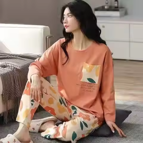 Nuevo Conjunto De Pijamas Para Mujer Con Estilo De Primavera Y Otoño Manga Larga Talla Grande Pijama De Invierno De Poliéster - 1