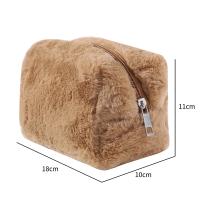 Bolso De Maquillaje Para Mujer De Peluche Sólido Viaje Organizador De Cosméticos Estuche De Ropa Joven Necesario - details 40