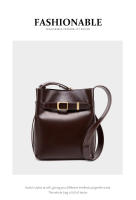 Bolso de hombro vintage de cuero genuino para mujeres, bolso tipo cubo de alta gama, bolso cruzado de piel de vaca de capa superior, bolso cruzado para mujeres - details 33