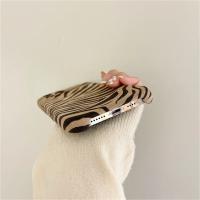 Funda de Teléfono con Patrón de Zebra de Foil Plateado Adecuada para iPhone y Huawei - details 13