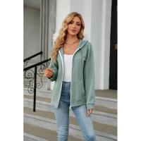 Sudadera con capucha y cremallera cerrada para mujer - details 23