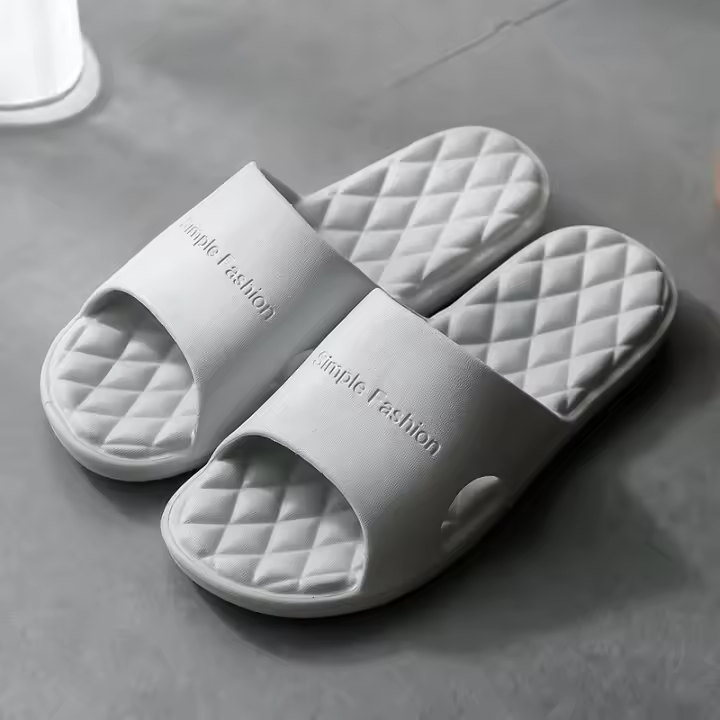 Zapatillas de suela suave EVA para hombre y mujer, sandalias de playa informales, chanclas de baño, talla grande 48, 49 - 1