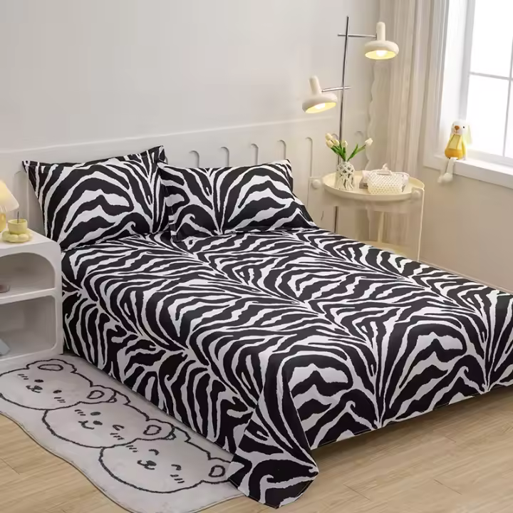 Juego de Ropa de Cama de Poliéster Diseño de Corazón Sencillo Tamaño Rey-Reina - 1